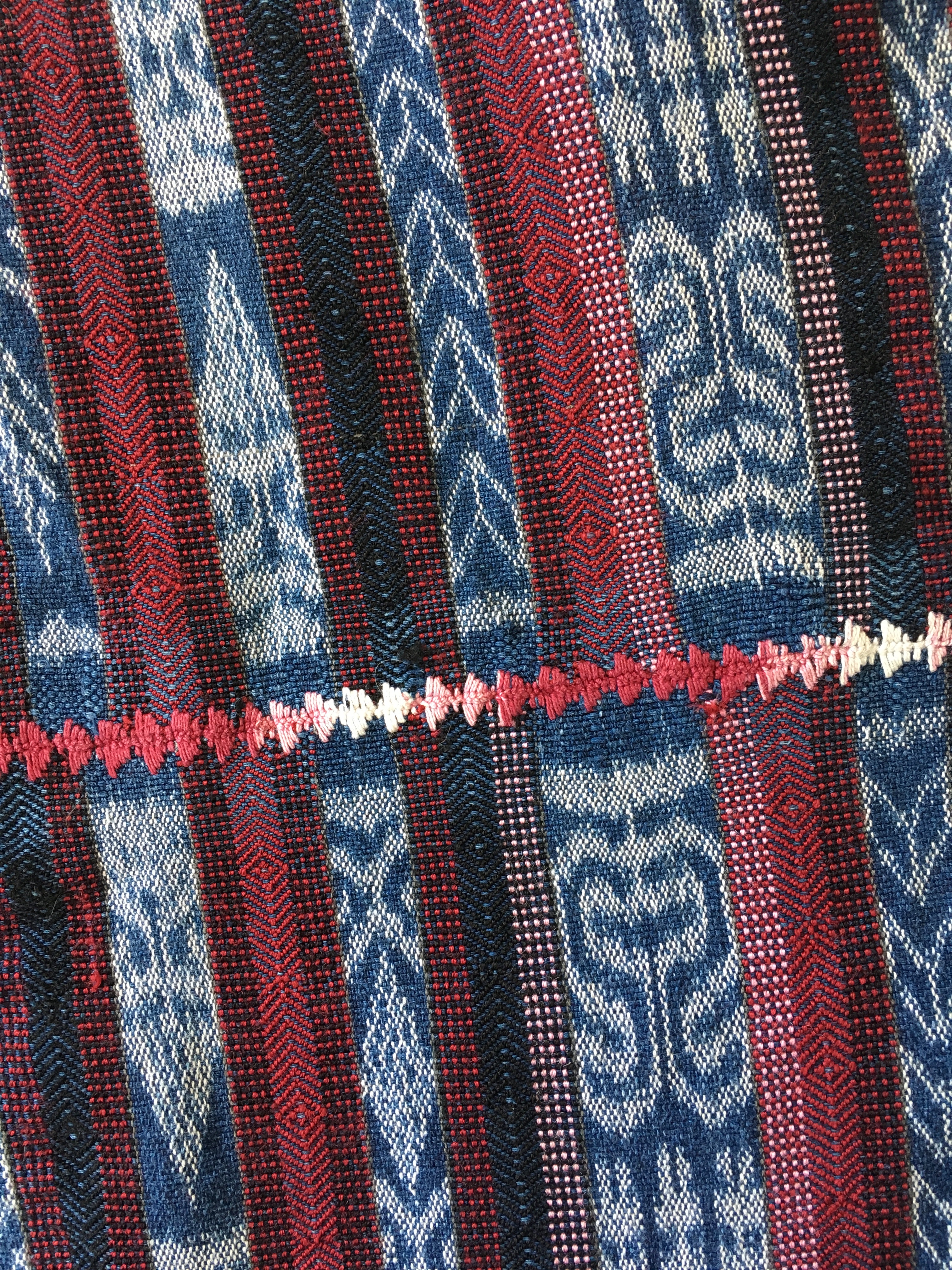 Sienna Vintage Corte Throw Blanket - Santa Cruz